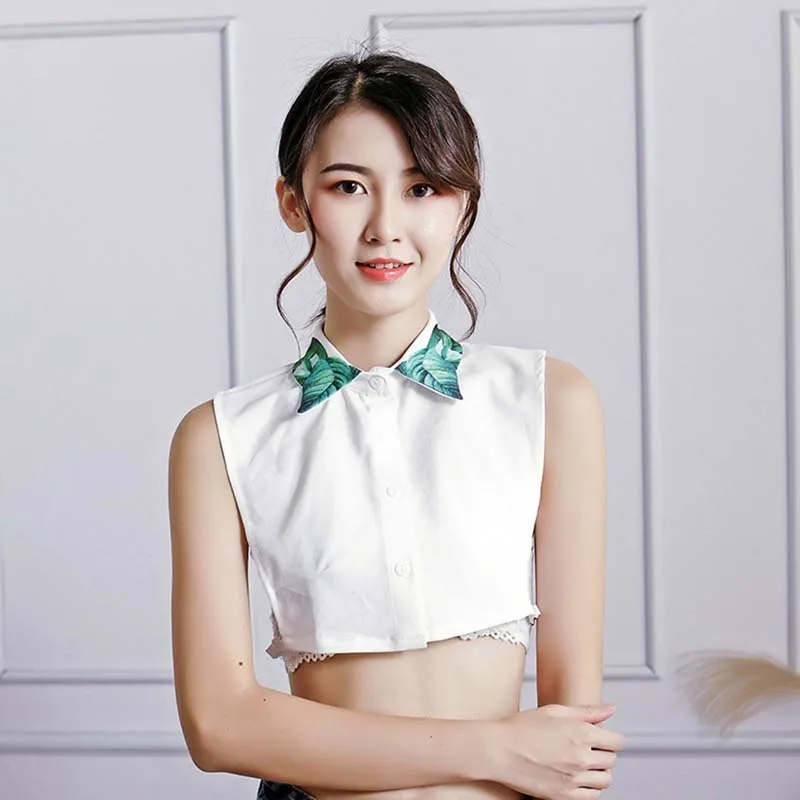 Белый накладной галстук с принтом зеленых листьев рубашка воротник свитер