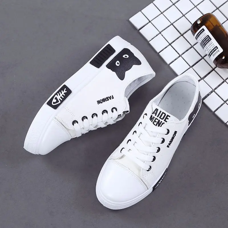 Женские парусиновые кроссовки на шнуровке повседневные плоской подошве с