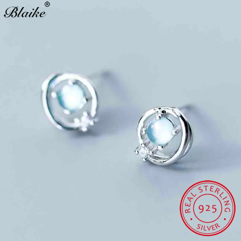 Женские круглые серьги-гвоздики s925 пробы серебряные с лунным камнем и