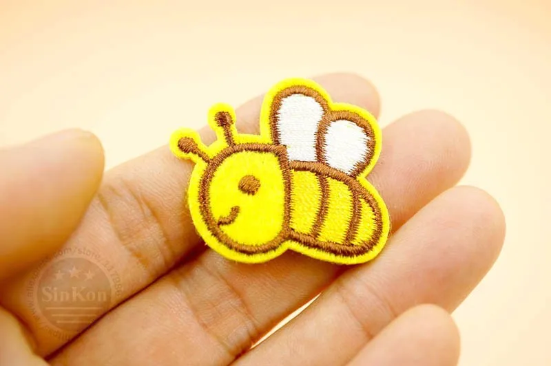 1 шт. Honeybee(Размер: 3*2,5 см) ткань для поделок Железо на патч вышитая аппликация эмблема-нашивка наклейки для одежды аксессуары для одежды