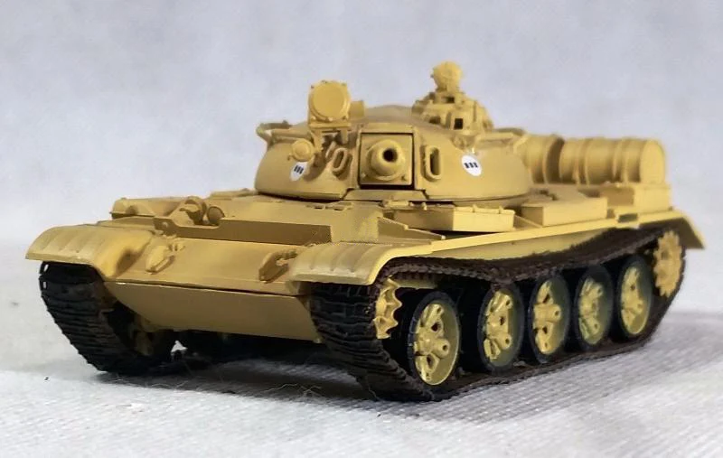Модель танка TRUMPETER 1:72 персидская война иракская армия T-55 любимая модель 35027 |