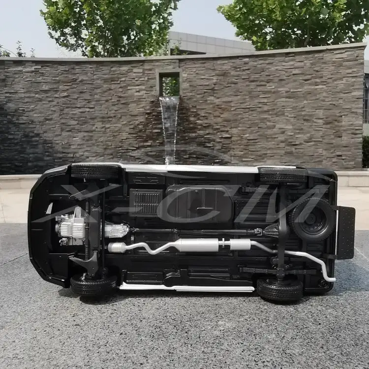 Литая модель автомобиля Jiangling JMC TeShun Teshun Te Shun 1:18(белый)+ маленький подарок