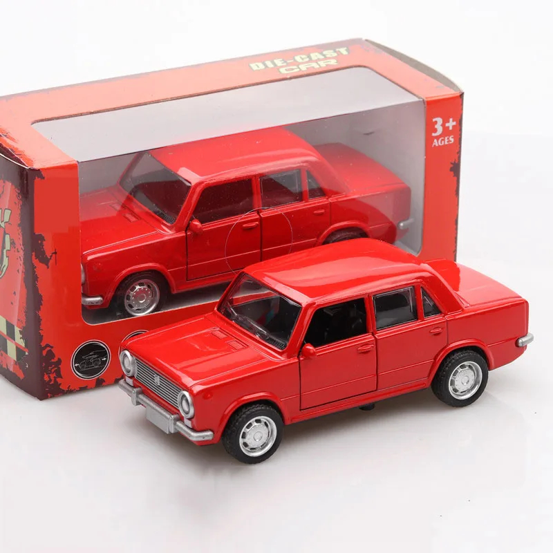 red with box 1/32 Лада сплав Классическая Ретро модель Машинки Игрушки Русский вытягивать назад литой автомобиль игрушки - Цвет: red with box