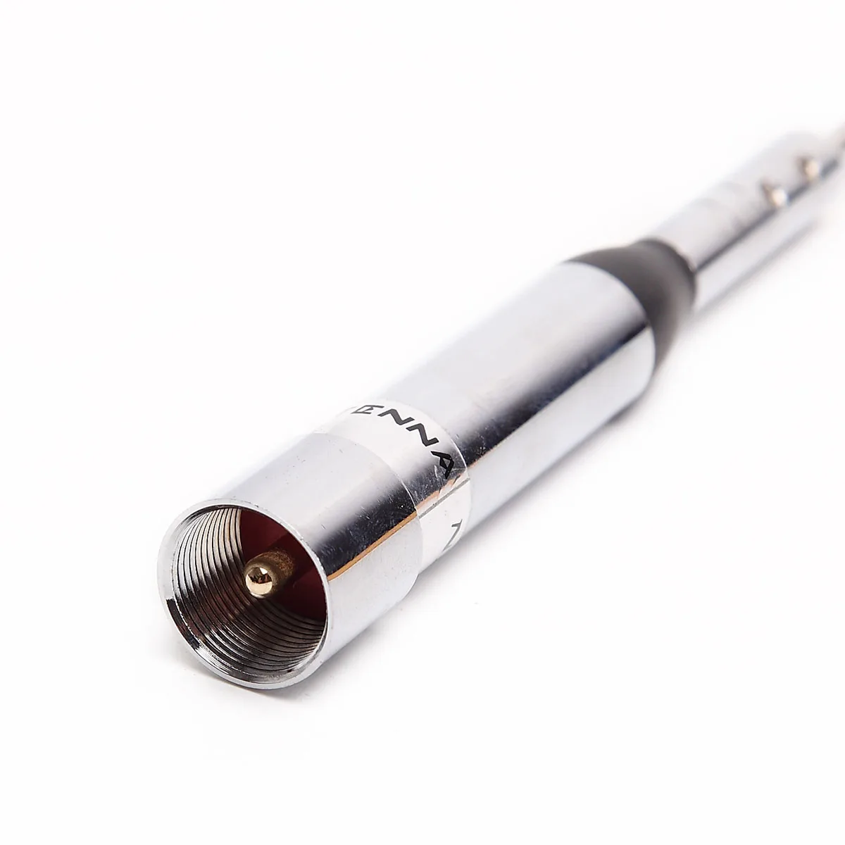 Штатная магнитола NAGOYA Двухдиапазонная VHF/UHF 144/430 МГц 2 15/150 дБи Вт с высоким