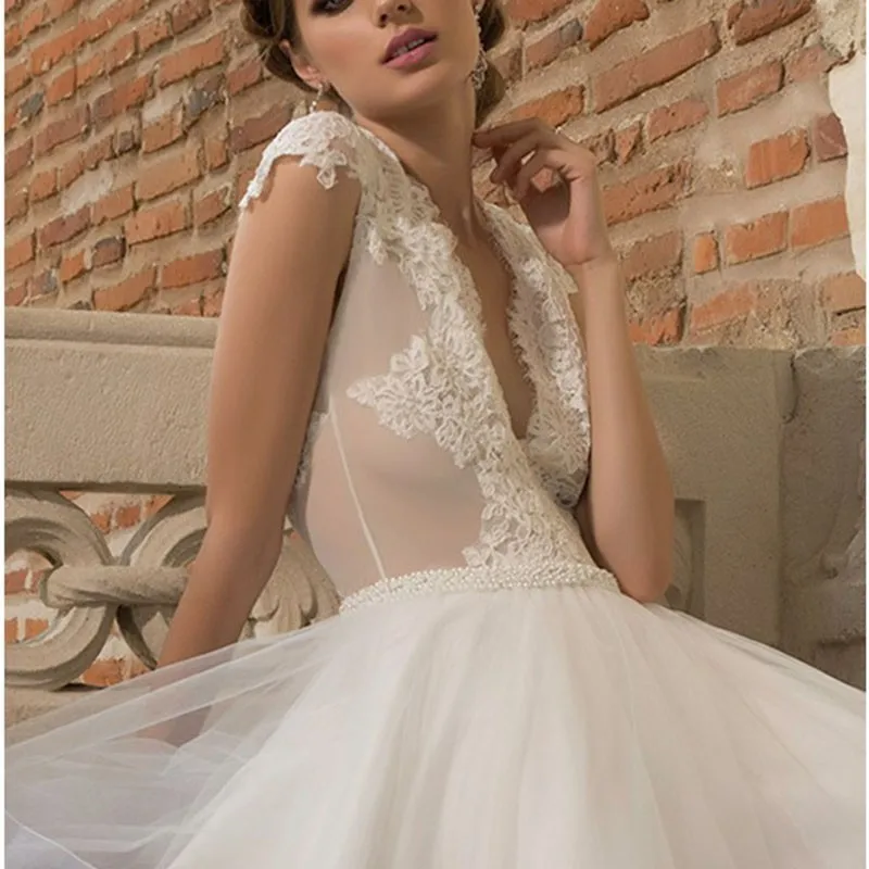 Короткое свадебное платье 2019 кружевное Тюлевое с аппликацией и вырезом на спине