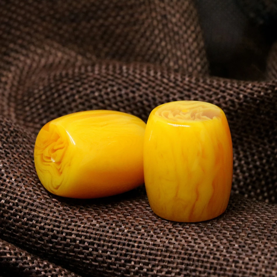High Quality Antique Imitation Yellow Resin Beeswax Pendant Barrel Tube Beeswaxfactory Outlet Charm Jewelry 3pcs 23*27mm B1895 |