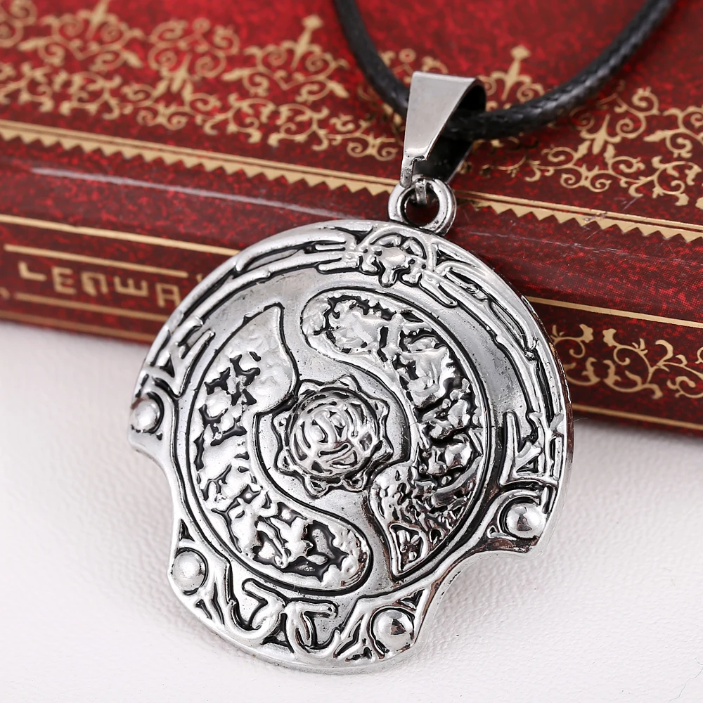 J-J Dota 2 Necklaces Immortal Champion Shield Pendant Necklace for Men Women TI 5 Aegis of Champions Jewelry Cosplay key holder |
