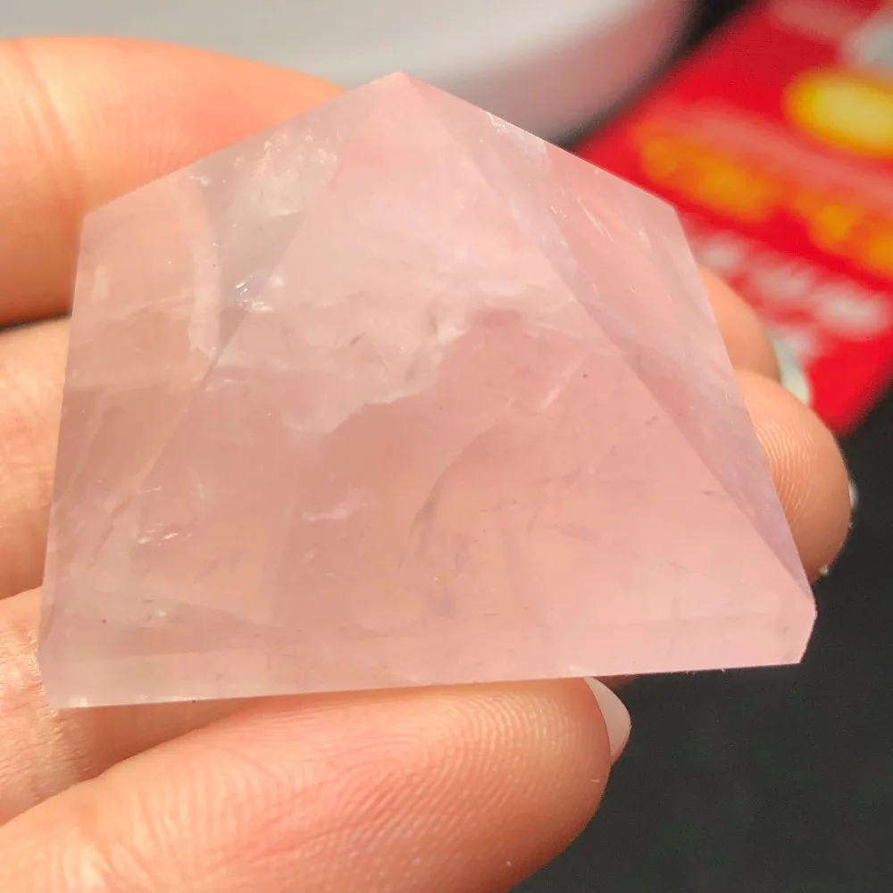 Высококачественная Пирамида с натуральным клубничным кристаллом может