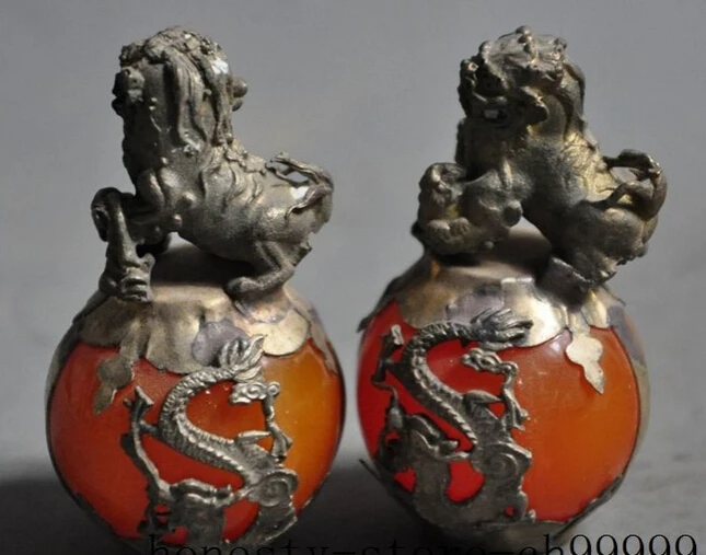 

A Pair Medicine old chinese fengshui tibet silver Evil spirits foo fu dog lion statue pair Ball 2pcs Garden Decoration Bronze