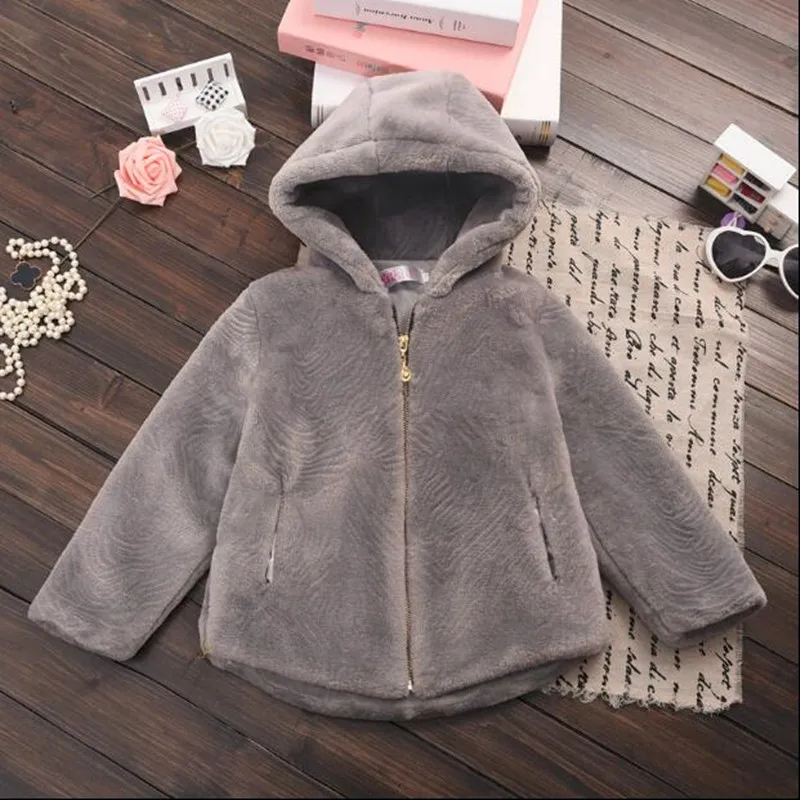 2019 Пальто из искусственного меха для девочек на осень и зиму Куртки маленьких