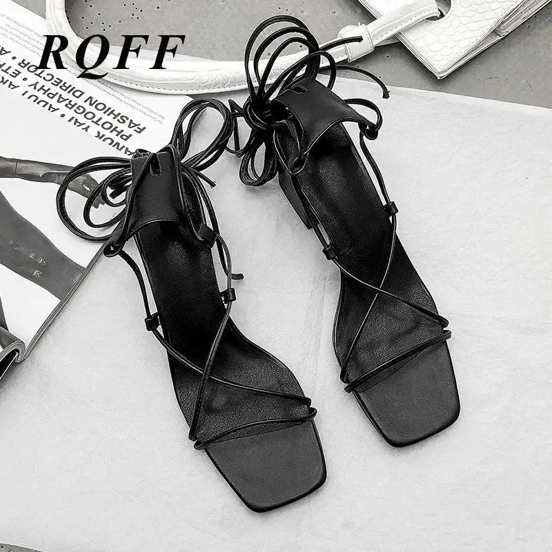 Летние босоножки коллекция 2019 года черные белые туфли с перекрестной шнуровкой