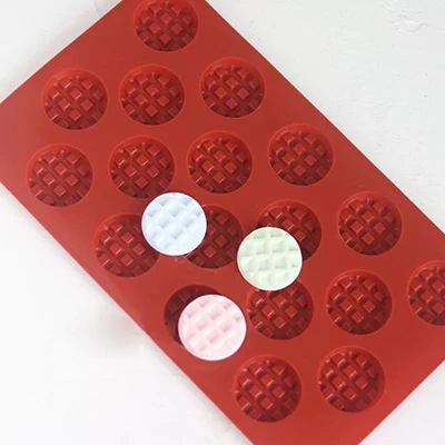 round mold Ins Горячая 18 отверстий вафельная форма Свеча Плесень Силиконовый квадратный шоколад запеченный печенья Форма гипса свеча ручной работы подарок мыло плесень - Цвет: round mold