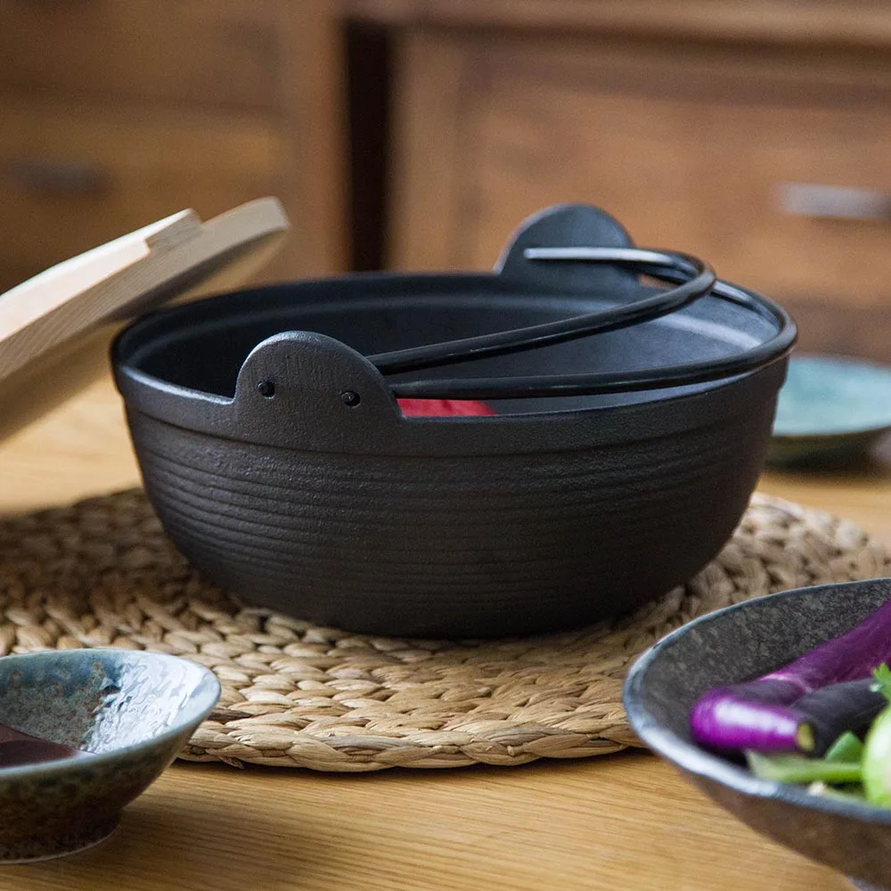Японская традиционная чугунная антипригарная железная кастрюля Sukiyaki с