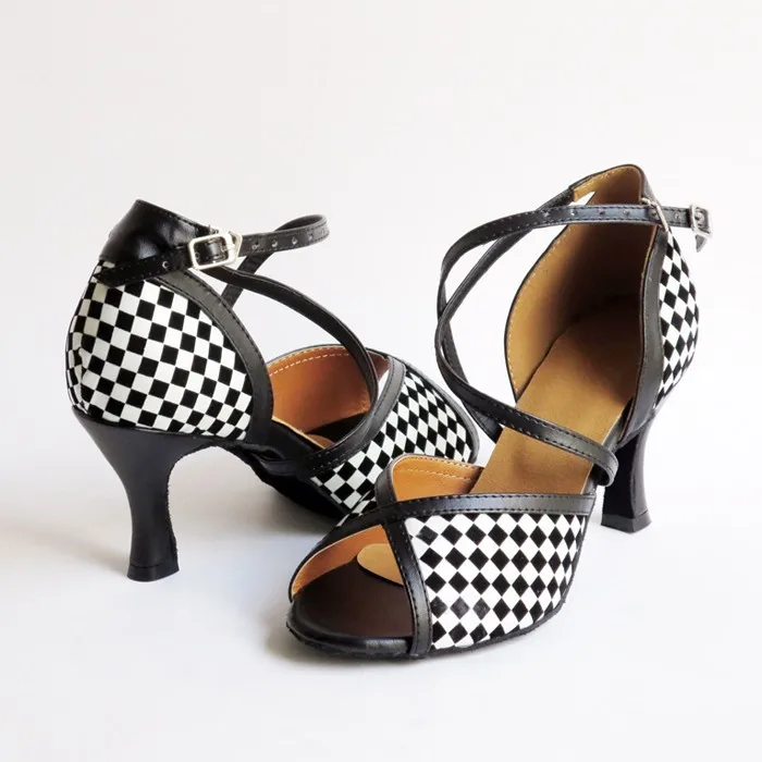 Новое поступление женские туфли для латиноамериканских танцев цвет черный белый