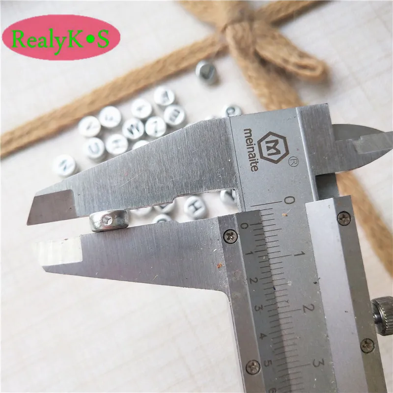 500 шт. бусины серебряные с буквами R 4 х7 мм | Украшения и аксессуары