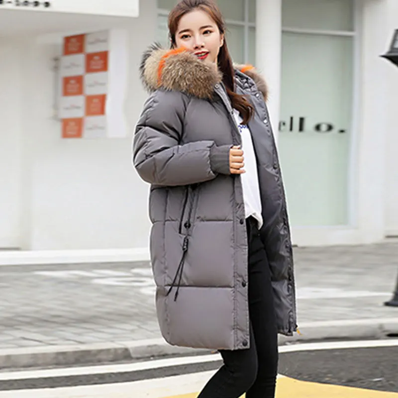 Зимние утепленные куртки 2018 большим меховым воротником Верхняя одежда с