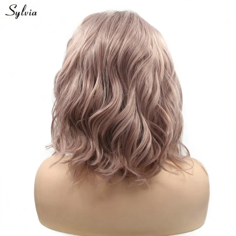 Сильвия короткие волнистые волосы пепельно светлые/дымчатые розовые/черные