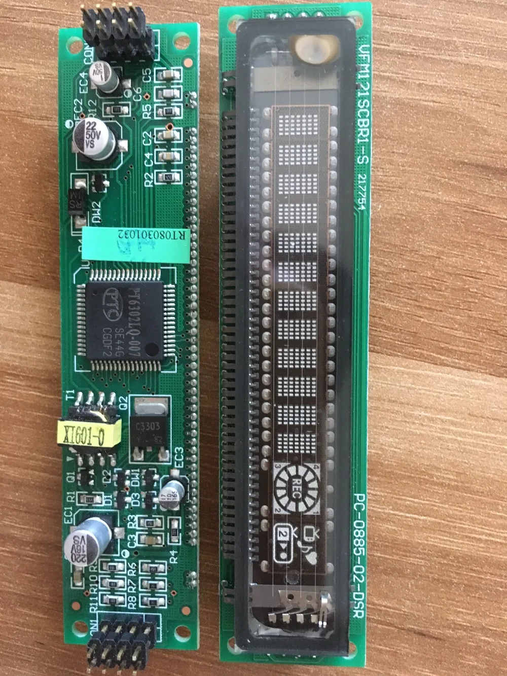Новых VFM121SCBR1-S RT080301032 PC-0885-02-DSR ЖК-дисплей