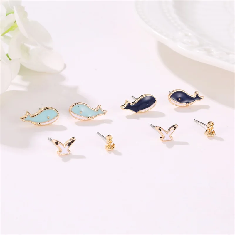 Женские серьги гвоздики в Корейском стиле с милым Китом и дельфином вечерние