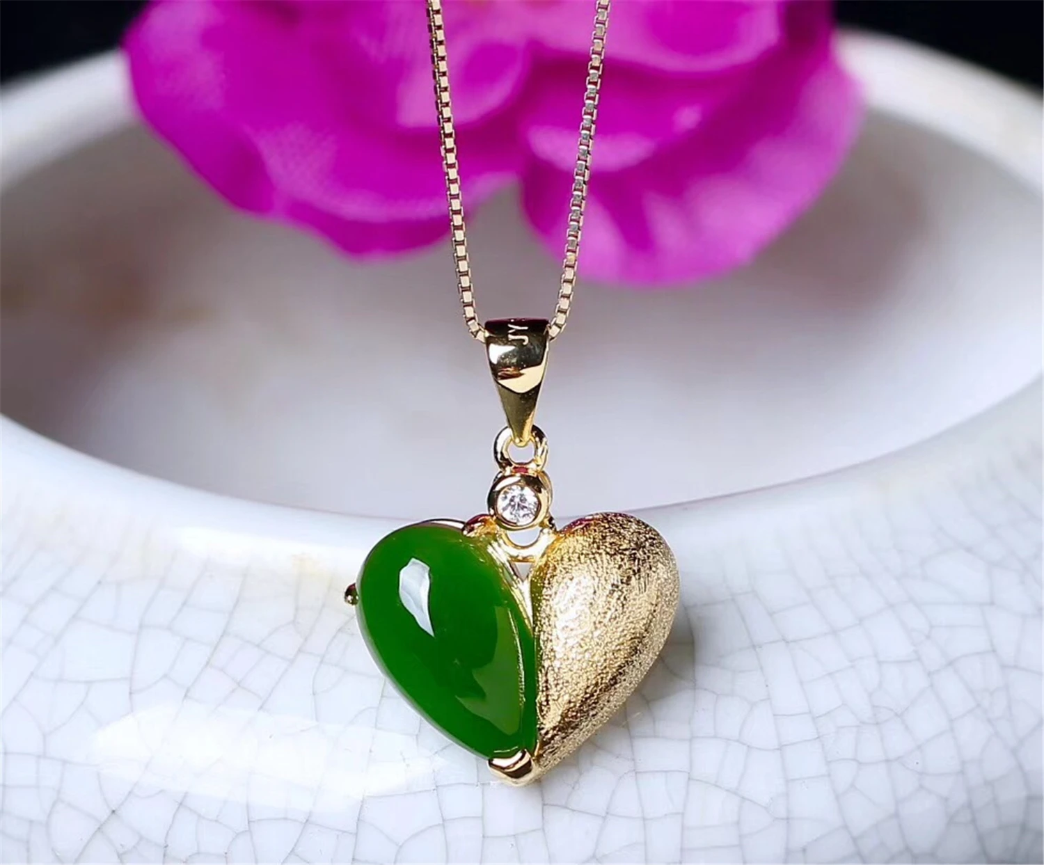 

New S925 With Certificate Sterling Silver Natural Chinese Hetian Green Jade Women Heart Pendant Valentine's Day Gift