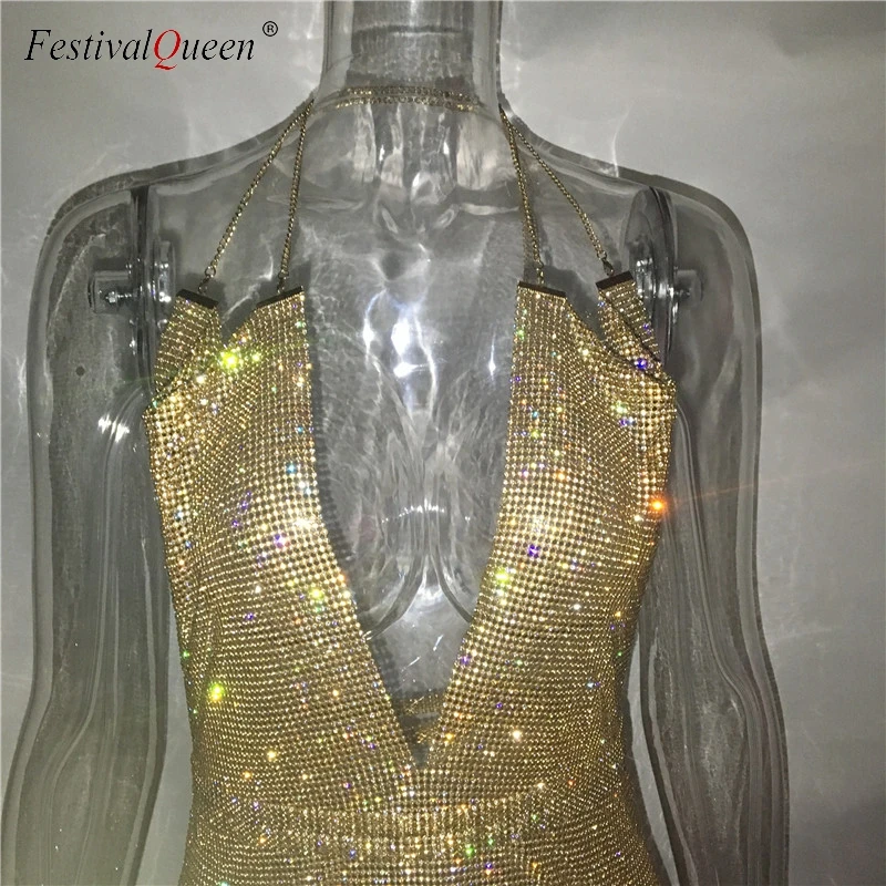 Женское мини платье с глубоким треугольным вырезом Festival Queen блестящее