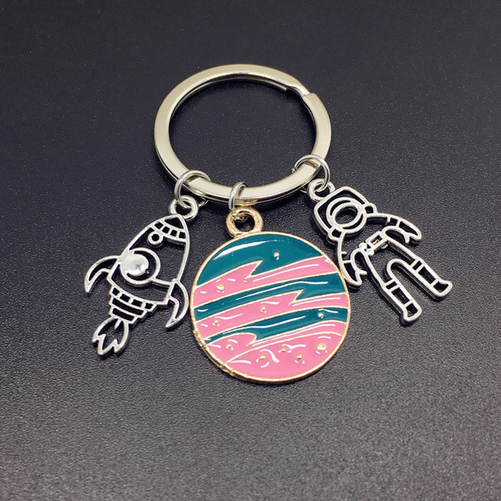 Yamile Aerospace keychain брелок для ключей космонавта ракета большие планеты звезда