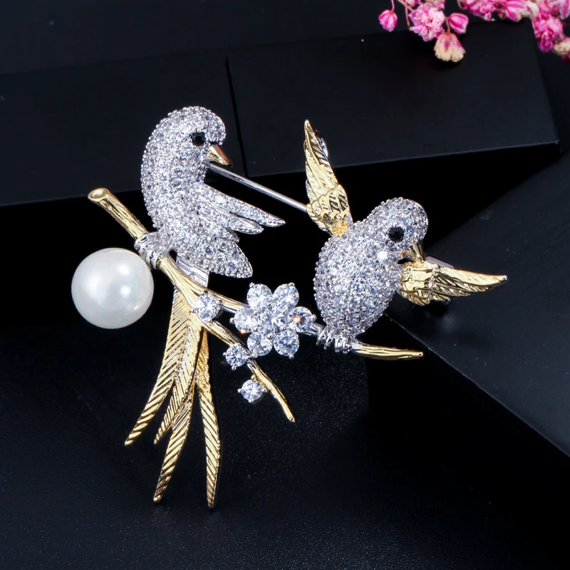 CWWZircons Lucky Bird дизайн сверкающий кубической формы циркониевый Элегантный большой Эмаль Брошь для женщин шарф Пряжка ювелирные аксессуары BH013
