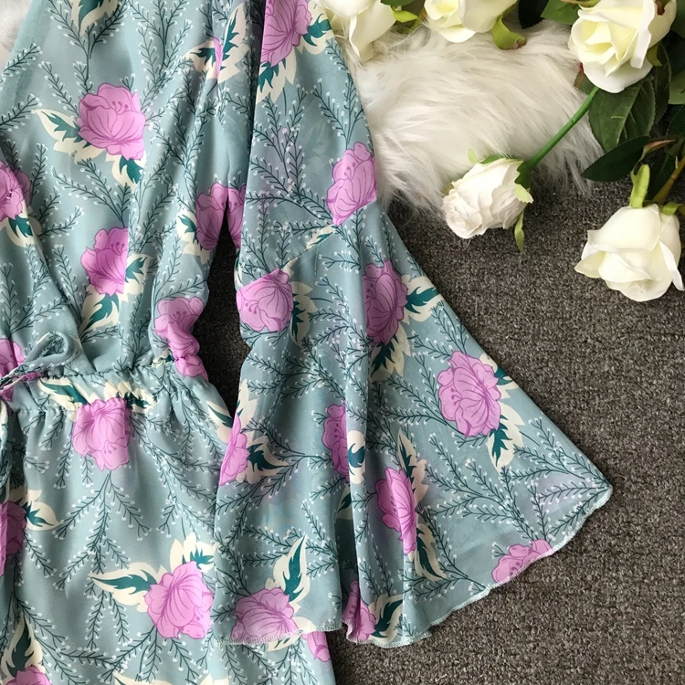 Цветочный короткий женский комбинезон с v-образным вырезом, пляжный Boho с принтом, с рюшами, сексуальный корейский элегантный шифоновый ромперы-туники, летний женский комбинезон