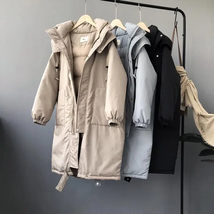 Женская зимняя утепленная пуховая хлопковая стеганая куртка с капюшоном