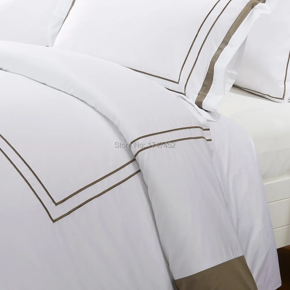 300Thread Count Quilt Cover Set white with Brown | Дом и сад