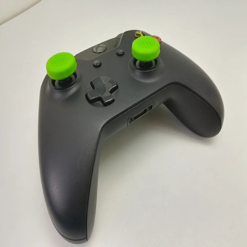 Силиконовые накладки на аналоги (стики) 2 цвета подходит для джойстика