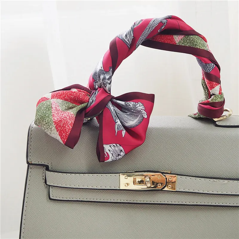 Как завязать платок на сумку. Сумка с платком на ручке. Украшение для сумки. Платок на сумку. Лента твилли.