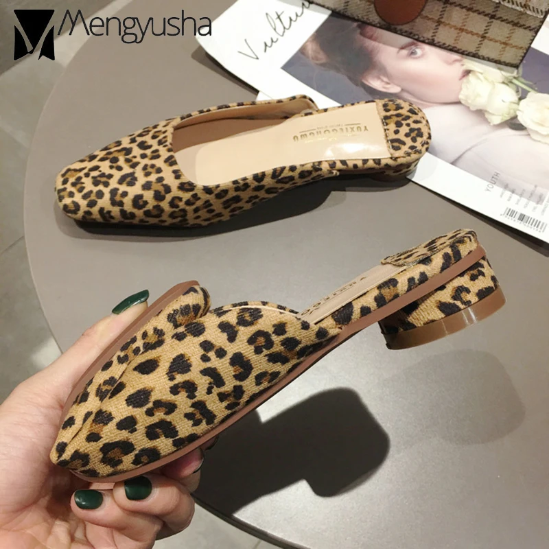 Известный бренд leopard сандалии с закрытым носком для женщин ретро круглый каблук