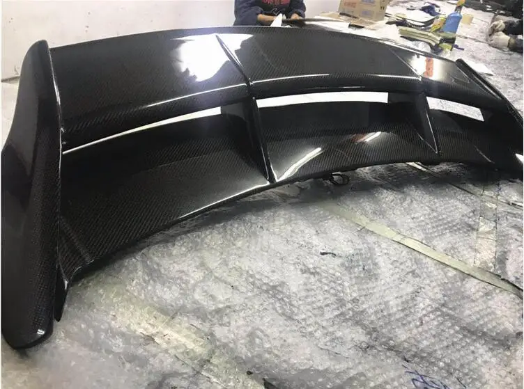 Карбоновое волокно заднего крыла багажника спойлер для Ford Focus Хэтчбек 2005- по EMS(с лампой
