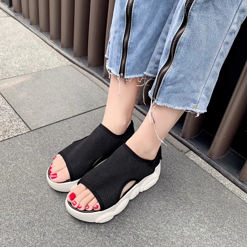 Женские повседневные пляжные сандалии на плоской платформе сетчатые туфли