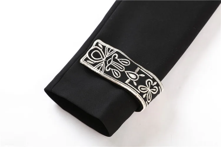 

2019 Autumn Jacket Women Fashion Vintage Embroidery Stand Collar Long Sleeve Horn Button Loose Women Outwears jaqueta feminina