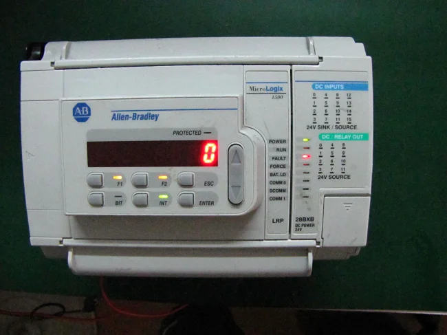 Allen Bradley MicroLogix 1500 1764-28BXB |