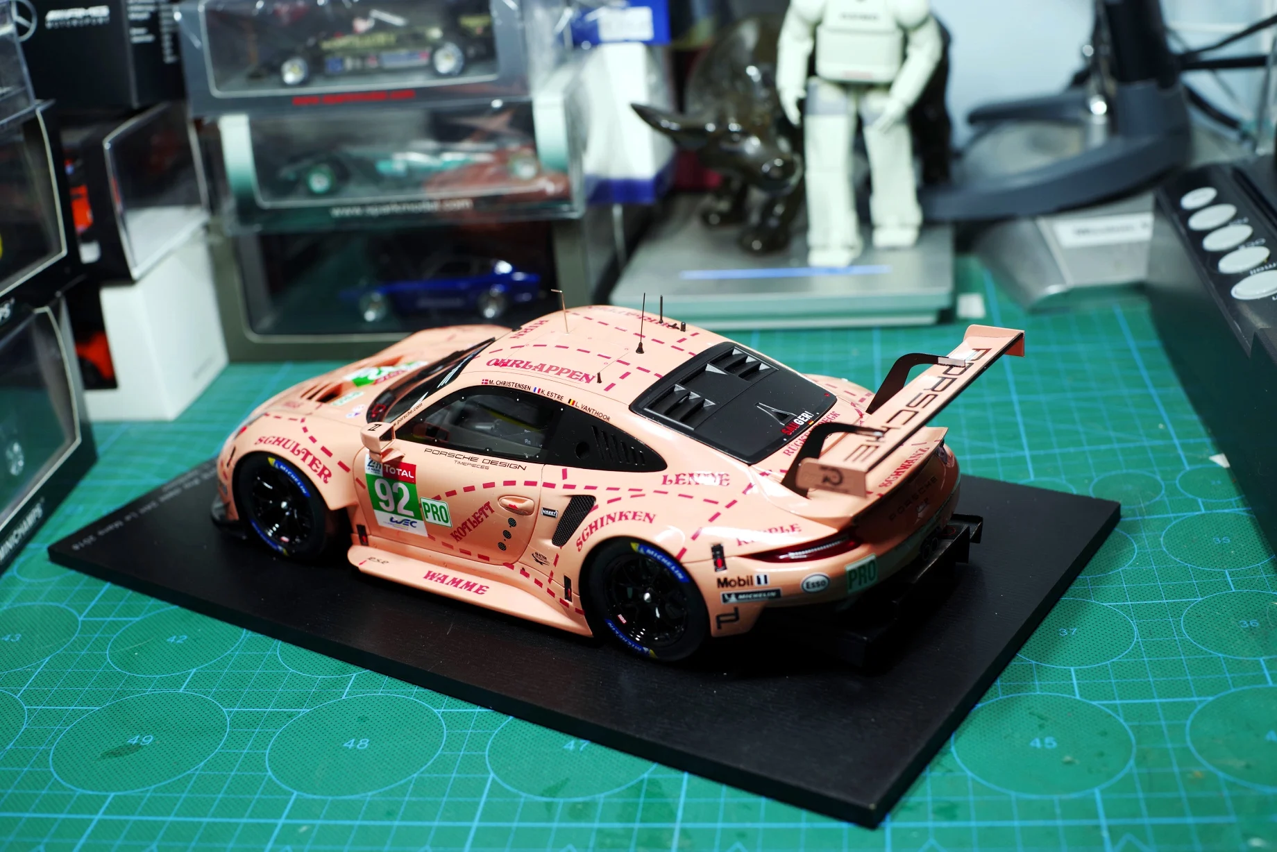 SPARK 1/18 2018 Le Mans GT автомобиль из литого металла модель PorscheDAL 911 RSR #92 розовый сплав