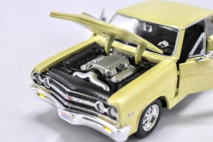 1:24 Масштаб сплава модели автомобилей, высокая моделирования CHEVROLET MALIBU Модель ss, металл diecasts, 4 открыть дверная игрушка транспортных средств