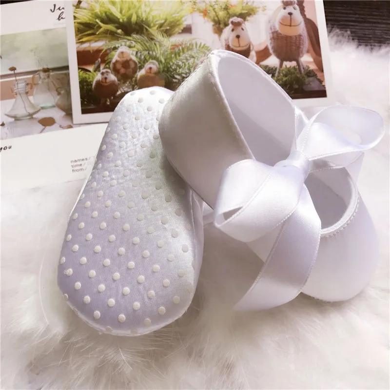Роскошные белые атласные туфли Dollbling для малышей крестин и девочек обувь