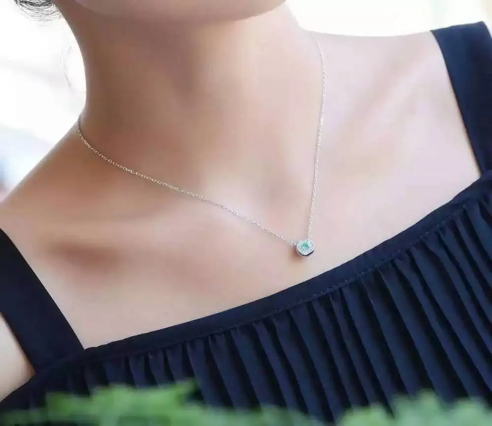 Женская двухсторонняя Подвеска из серебра 925 пробы с натуральным Изумрудом и