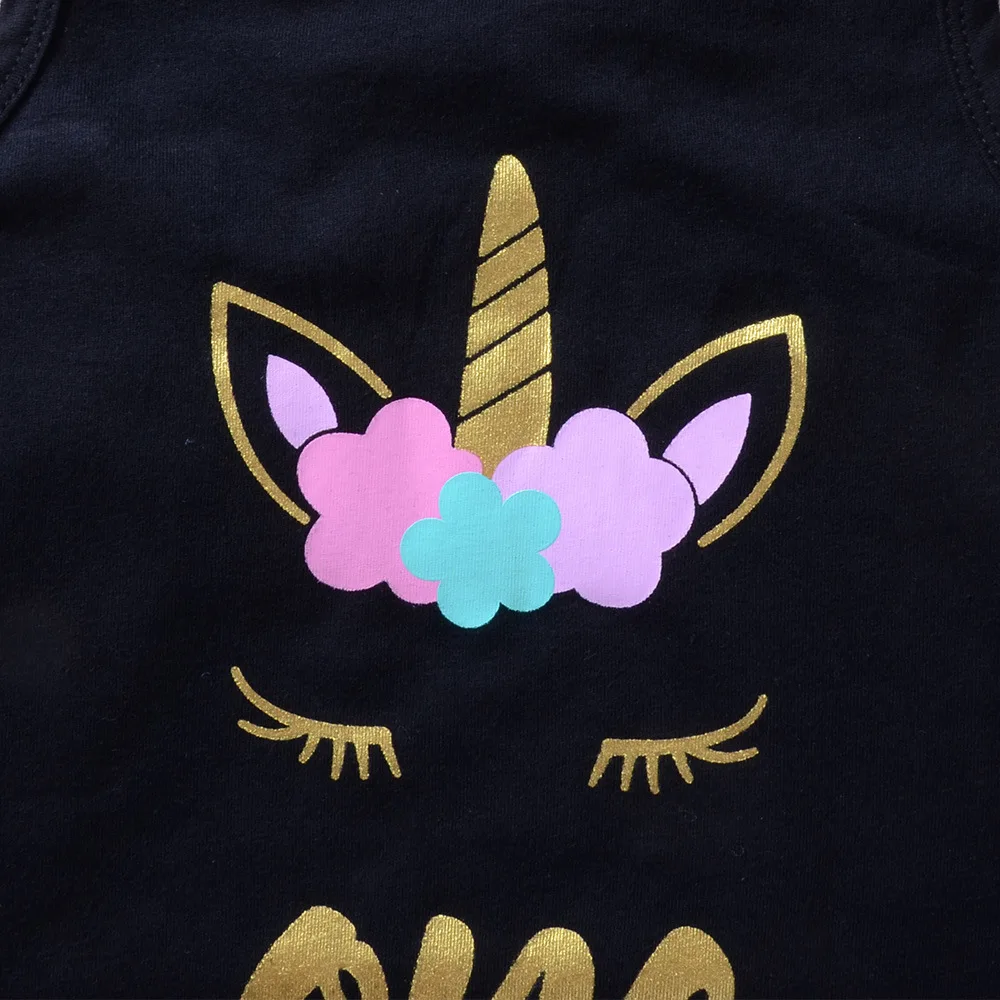 Футболка без рукавов с мультяшным принтом единорога + шорты узлом и блестками для