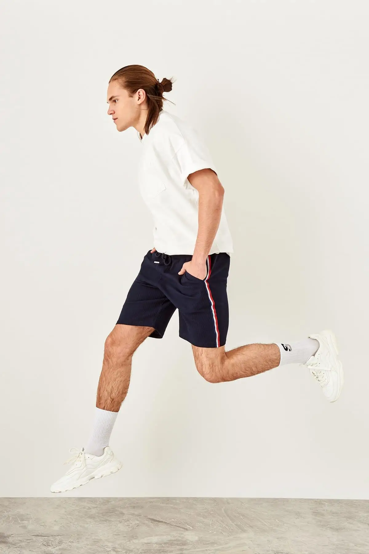 Trendyol темно-синие мужские текстурированные боковые шорты с карманами в полоску