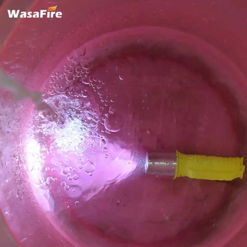 

XML T6 LED Diving Flashlight Waterproof Underwater Light Powerful Dive Torch Scuba Lantern 1600 Lumens 18650 Flashlights