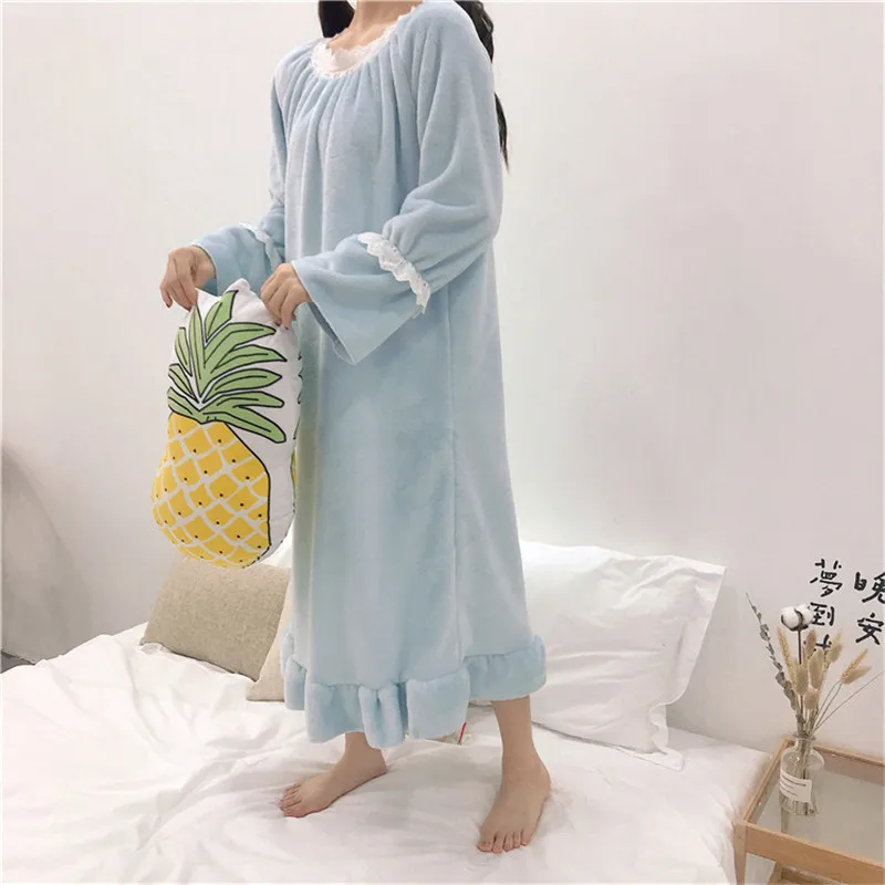 light blue Зимние женские длинные кружевные лоскутные ночные рубашки, теплые плотные фланелевые ночные рубашки, женские бархатные ночные рубашки, ночное белье, домашняя одежда AB1247 - Цвет: light blue