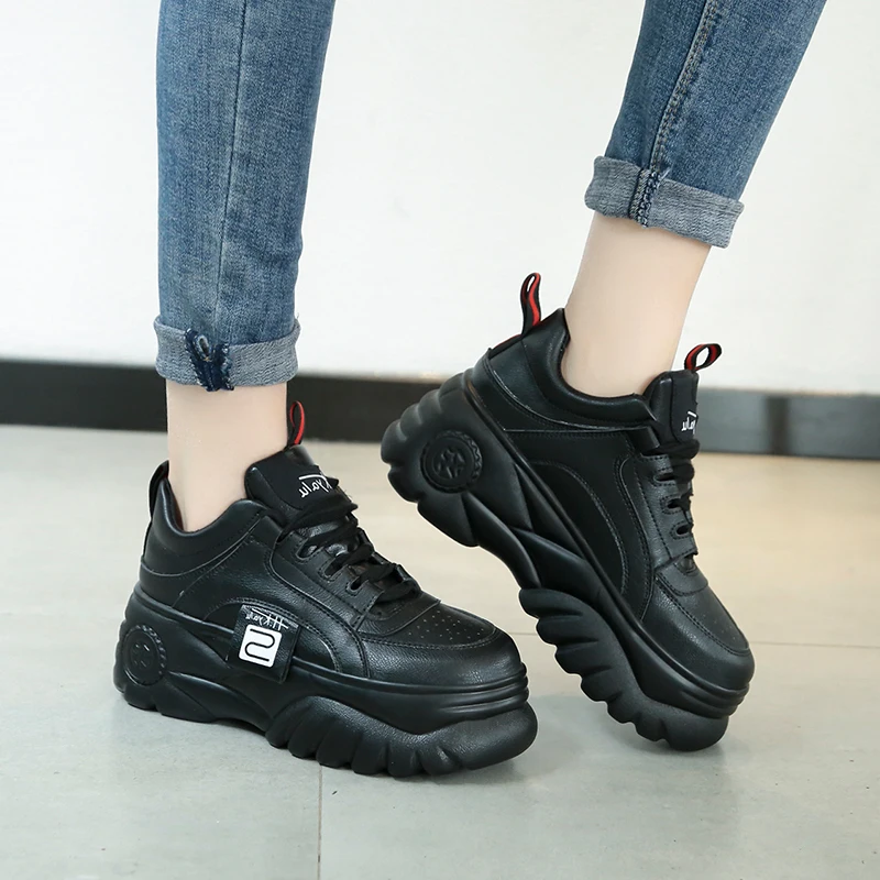 Женские кроссовки коллекция 2019 года сезон весна женские на платформе Модные