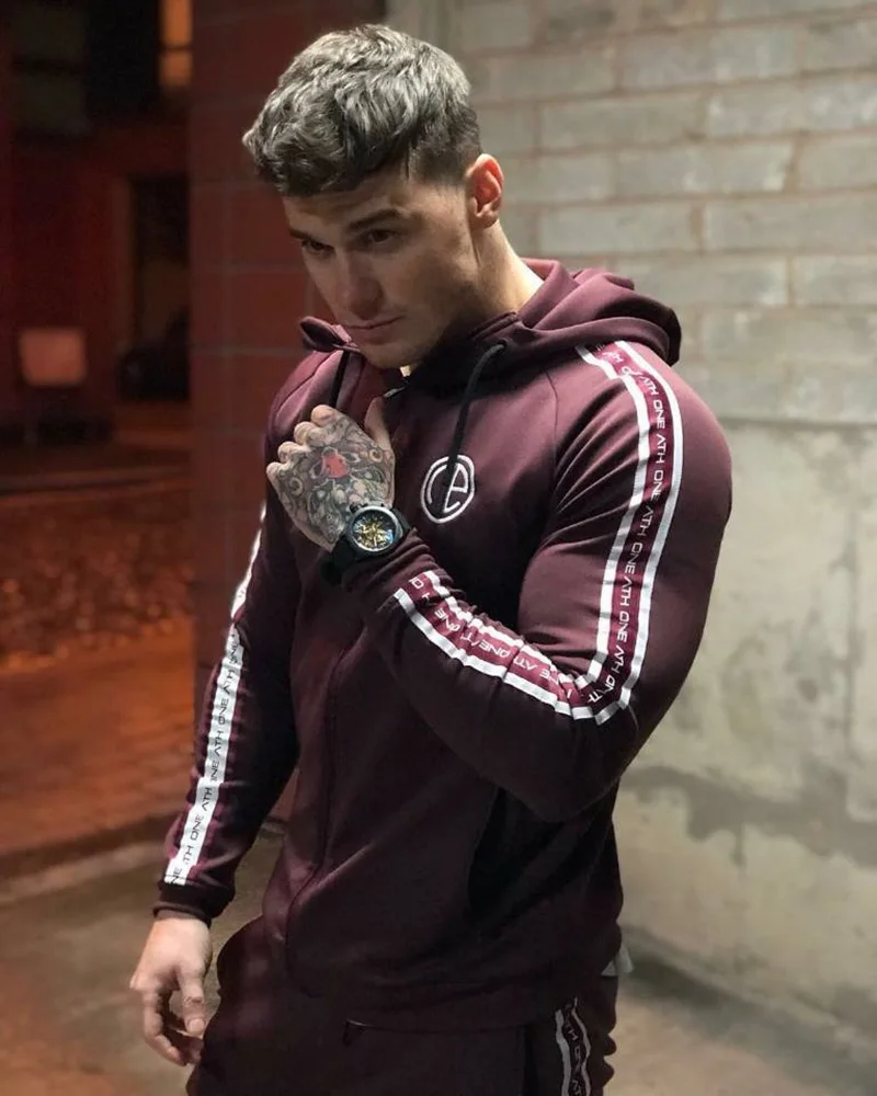 Спортивные мужские комплекты модная спортивная одежда спортивные костюмы