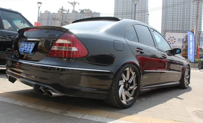Спойлер для Benz E class W211 E320 E260 E350 AMG стильный спойлер из углеродного волокна Цветной