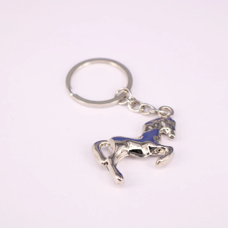 

100pcs/lot High Qulity Creative Classic Metal horse Keychain Key Chain Ring Key Fob 3D Pendant keychain