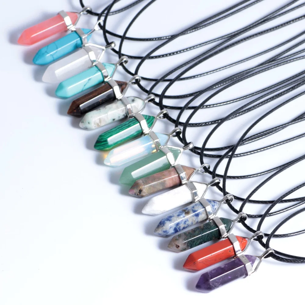 Ожерелье с подвеской из шестигранного камня натуральным кристаллом и черной